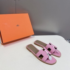 Hermes Slippers